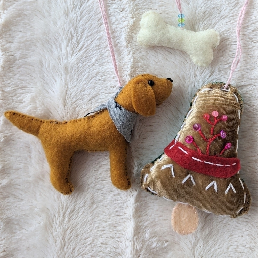 Handmade felt dog Chocolate Brown Labrador retriever Felt Christmas Ornament